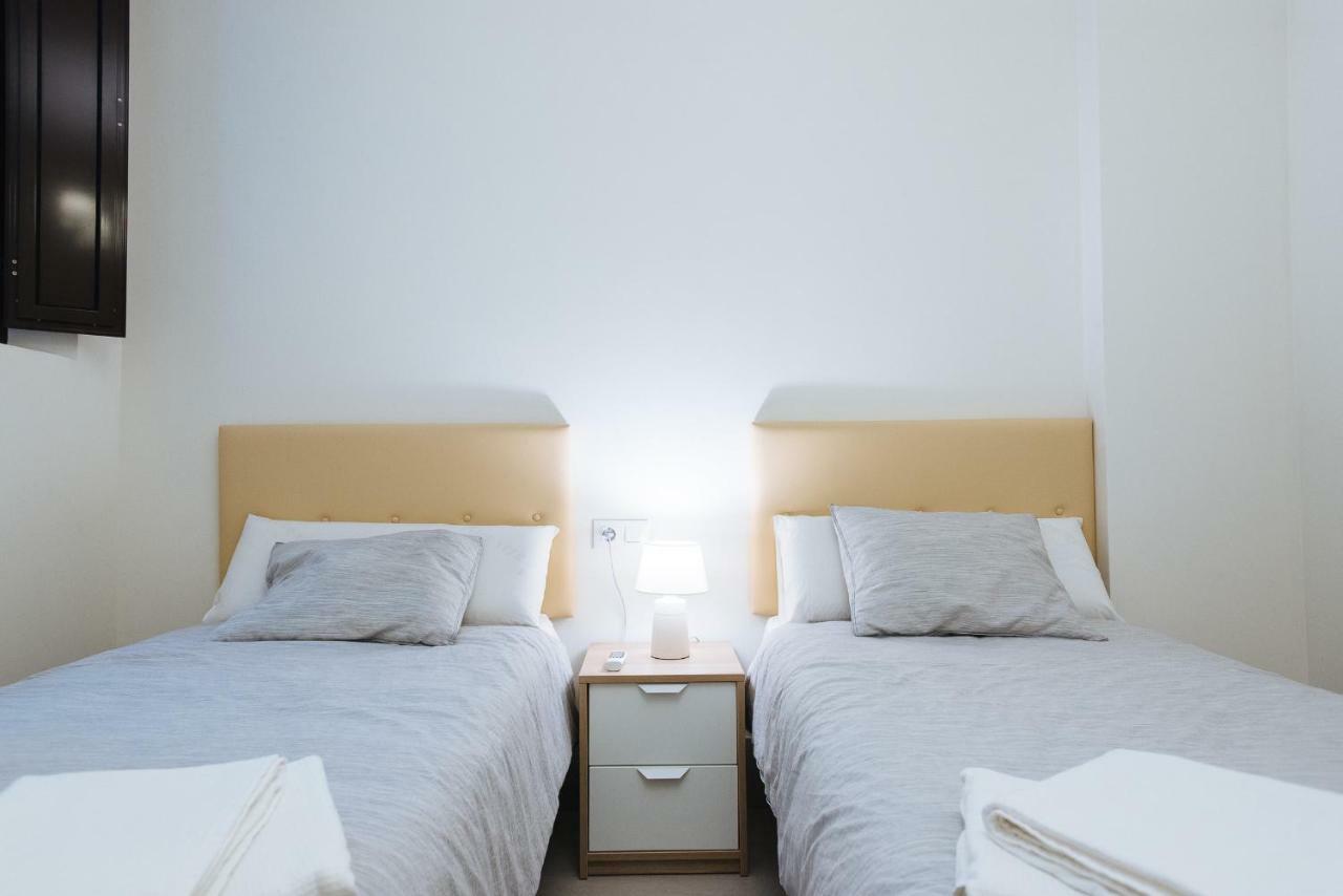Luxury Apartment Penuelas Free Parking Sevilla Kültér fotó